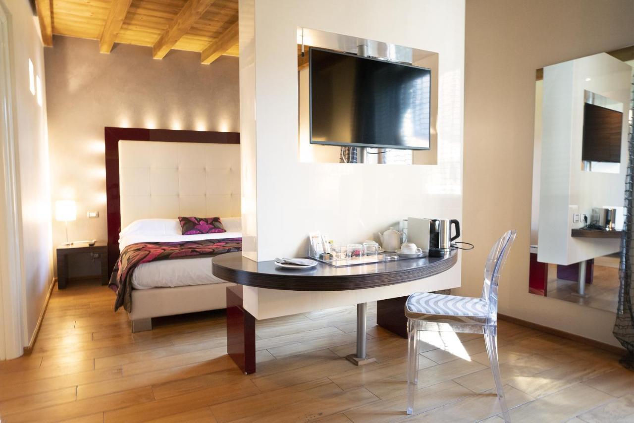 Il Borgo - 1711 Luxury Guest House Arlate Ngoại thất bức ảnh