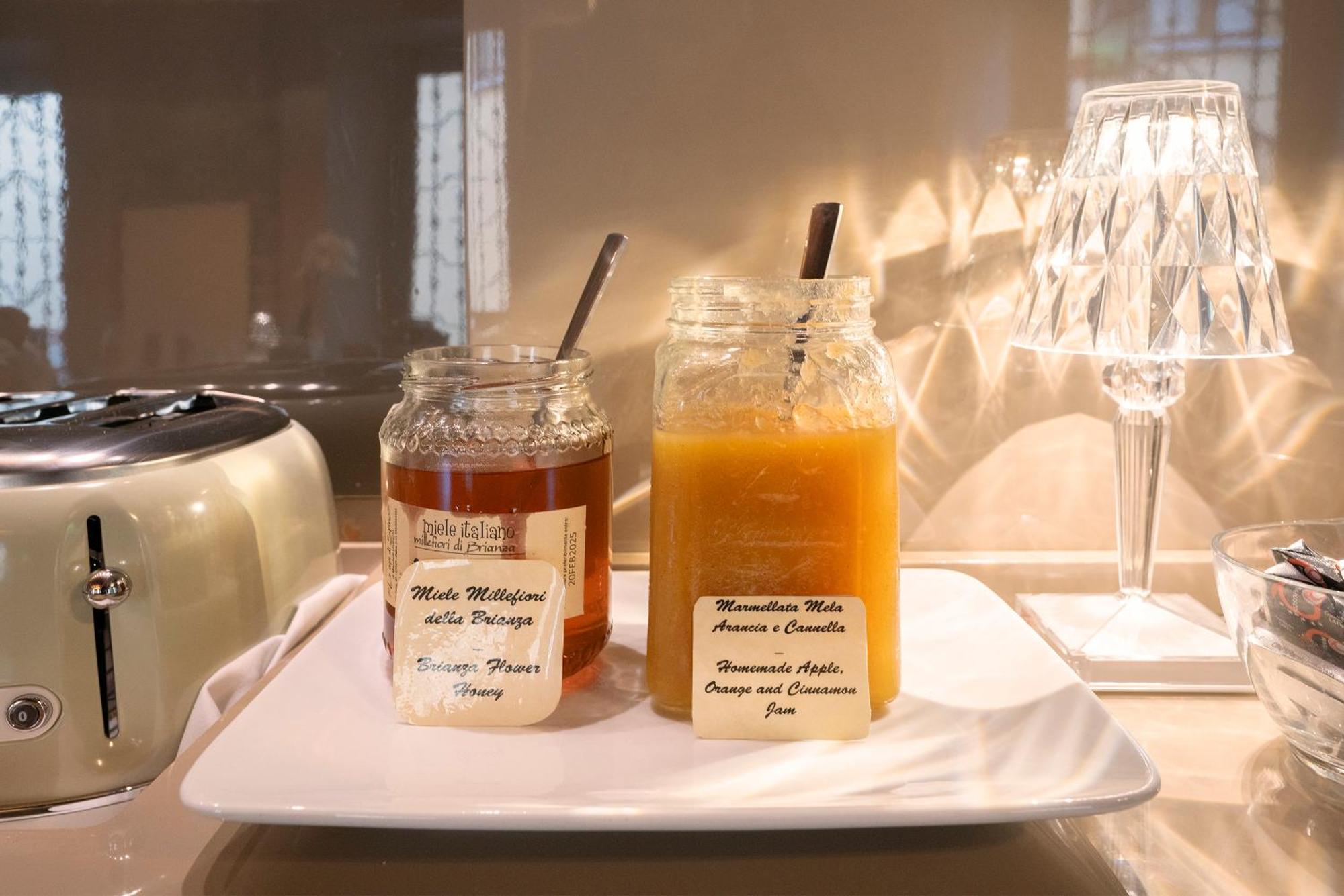 Il Borgo - 1711 Luxury Guest House Arlate Ngoại thất bức ảnh
